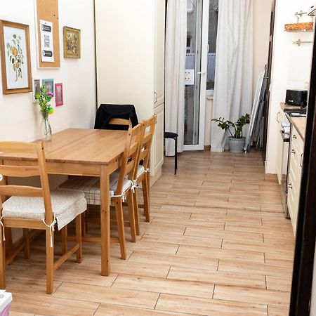 Homely 4 Bedroom Apartment - Old Town - By Upstairs Krakow Exterior photo