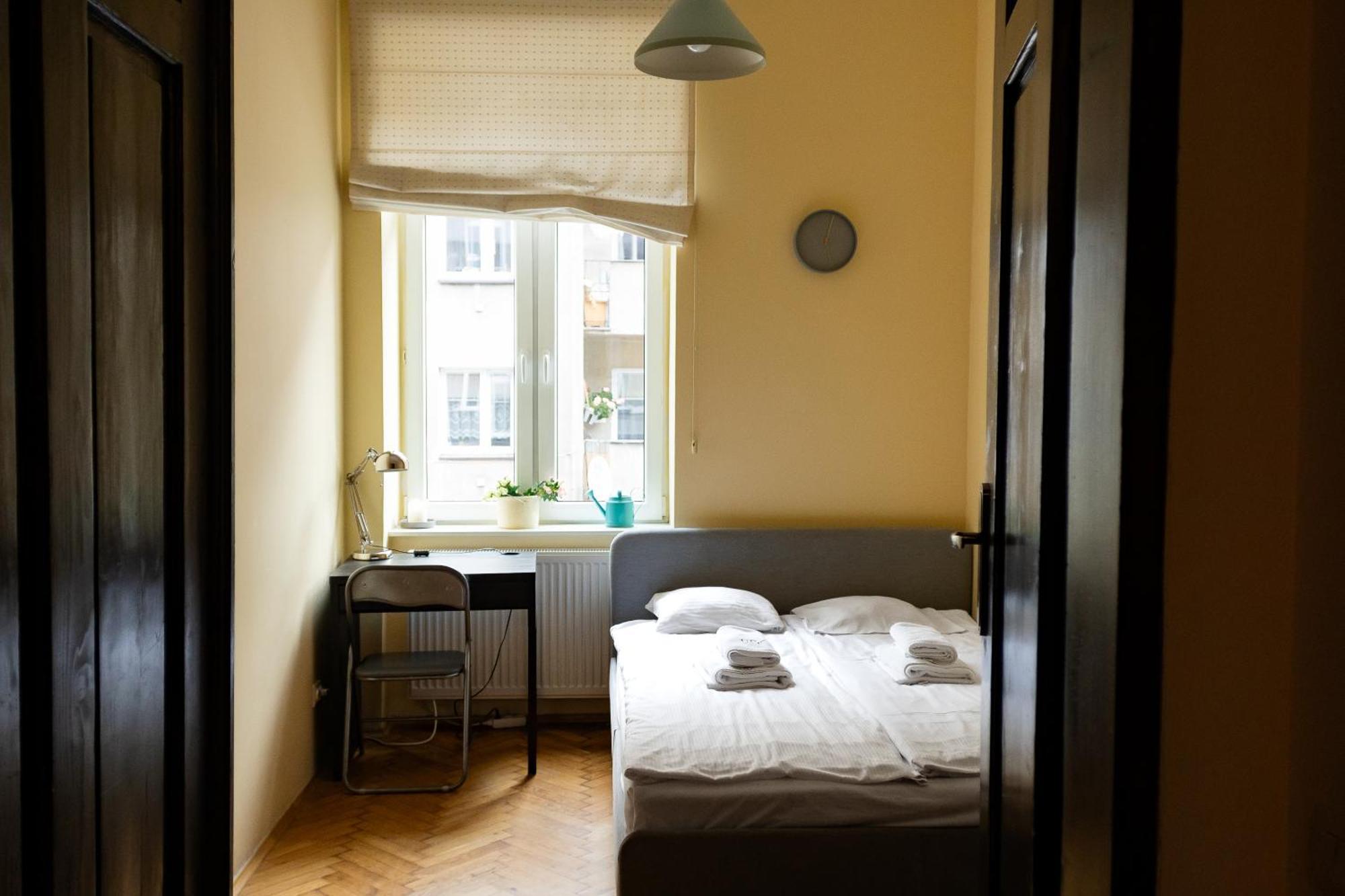 Homely 4 Bedroom Apartment - Old Town - By Upstairs Krakow Exterior photo
