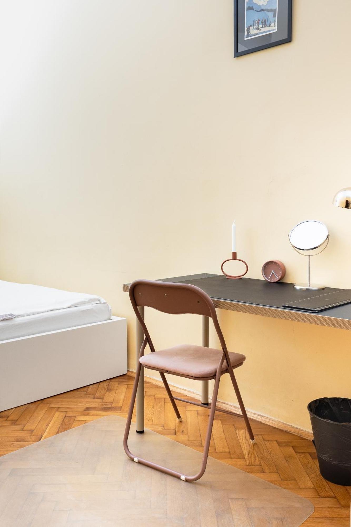 Homely 4 Bedroom Apartment - Old Town - By Upstairs Krakow Exterior photo