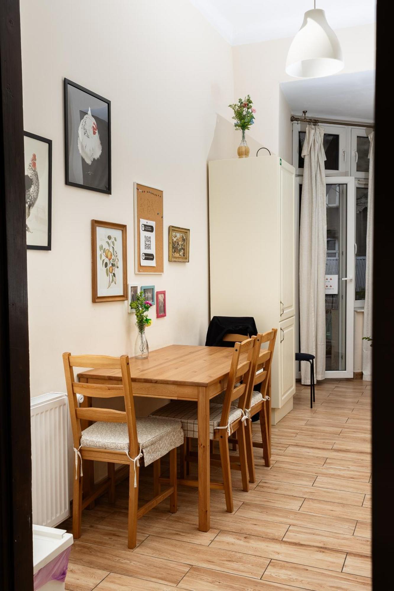 Homely 4 Bedroom Apartment - Old Town - By Upstairs Krakow Exterior photo